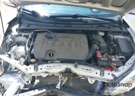 2015 Toyota Corolla Le z USA, uszkodzony, nr VIN 2T1BURHE8FC381399